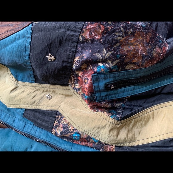 Vintage Puffer Jacket - Picture 4 of 6